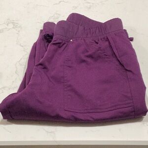 Women’s scrubs bottoms